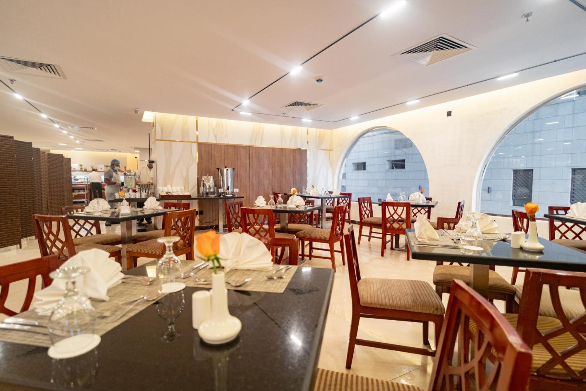Emaar Elite Al Madina Hotel 메디나 외부 사진
